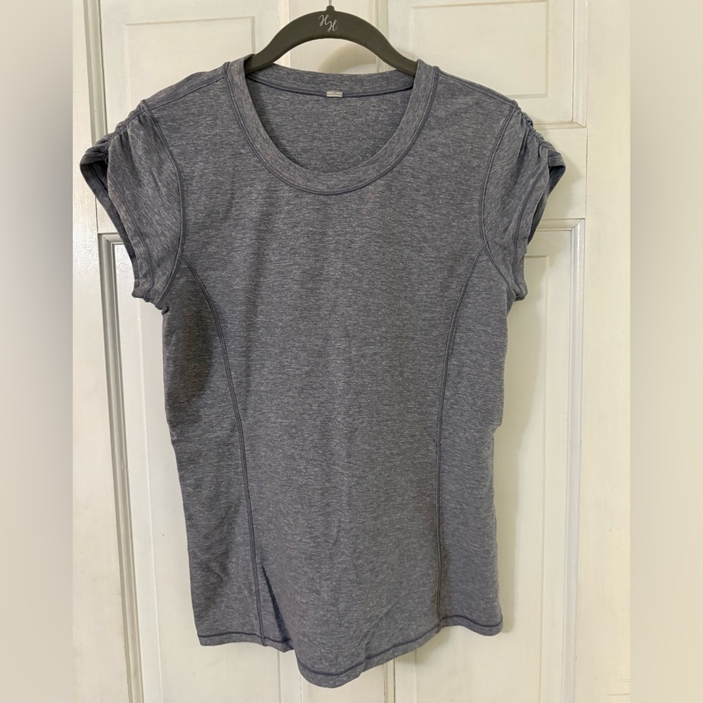 lululemon athletica Gray Short Sleeve Tee